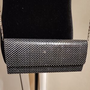 Expression NYC cluch